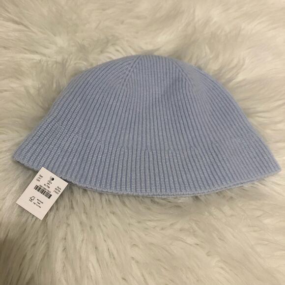J. Crew Women's Bucket Hat One‎ Size Light Blue Soft Knit Ribbed Hiking NWT - Picture 3 of 5